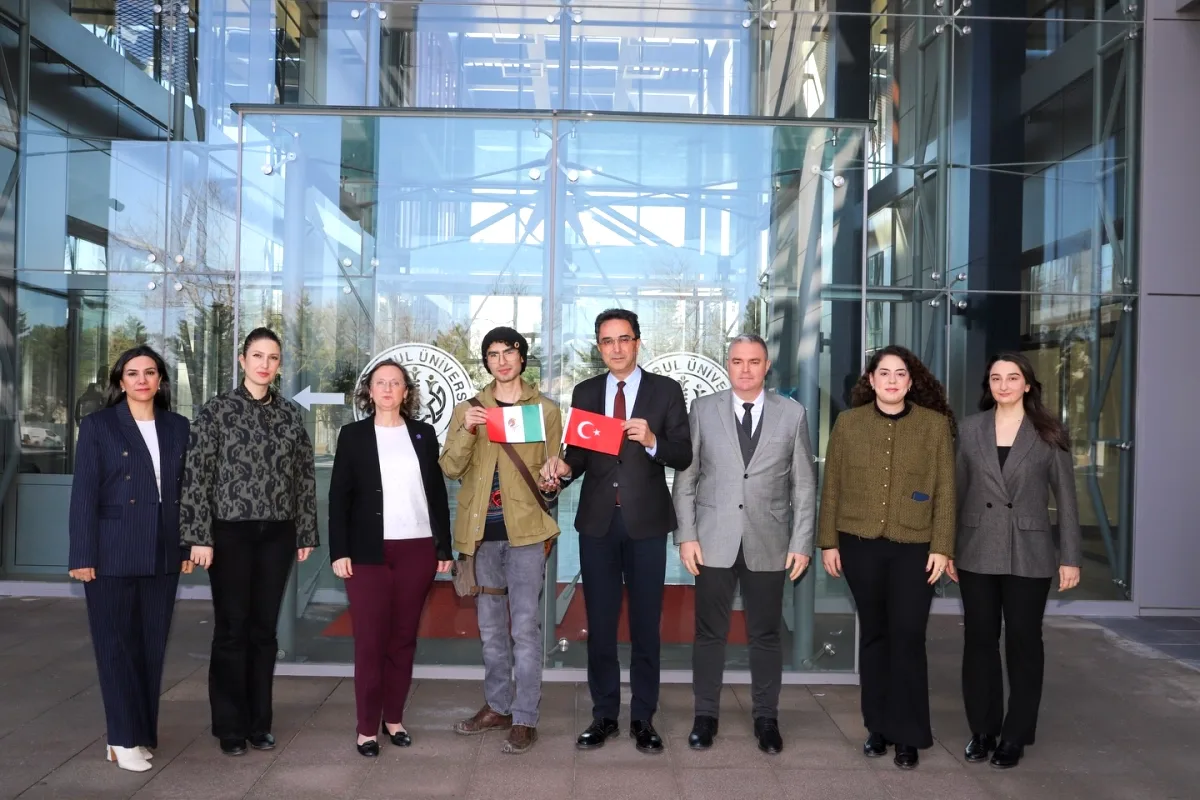 İstanbul Üniversitesi-Cerrahpaşa'da Uluslararası Öğrenci Buluşması İstanbul Üniversitesi-Cerrahpaşa'da Uluslararası Öğrenci Buluşması