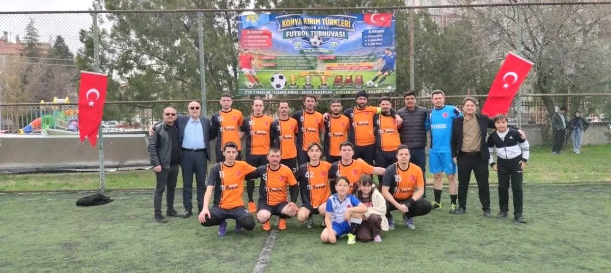 Kırım Tatar Türkleri 5x5 Futbol Turnuvası Konya'da Düzenlendi Kırım Tatar Türkleri 5x5 Futbol Turnuvası Konya'da Düzenlendi