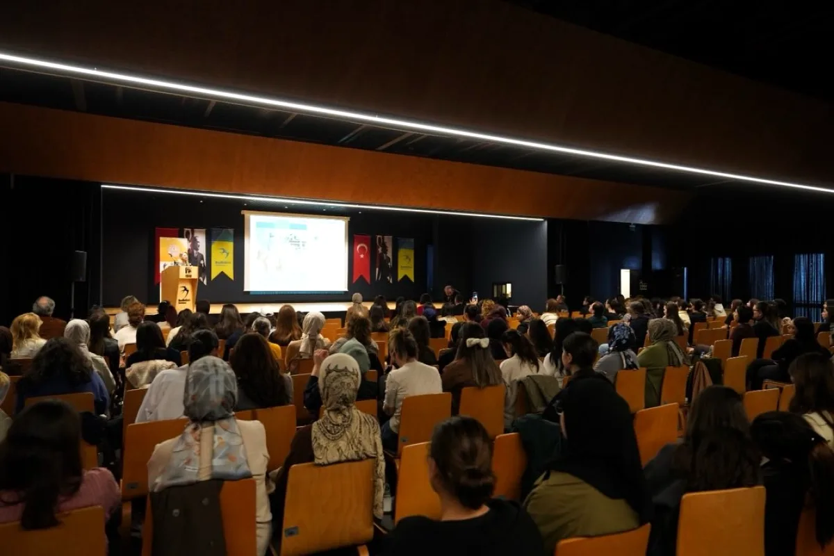 Beylikdüzü'nde Üniversite Tercih Günleri! Son Başvuru Bugün Beylikdüzü'nde Üniversite Tercih Günleri! Son Başvuru Bugün