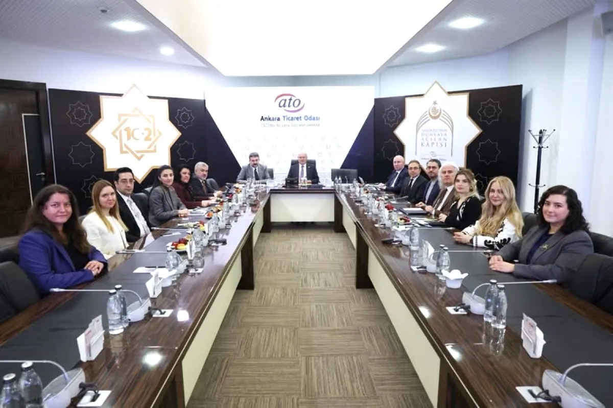 Ankara Ticaret Odası'nda Haftalık Ekonomik İstişare Toplantısı Ankara Ticaret Odası'nda Haftalık Ekonomik İstişare Toplantısı