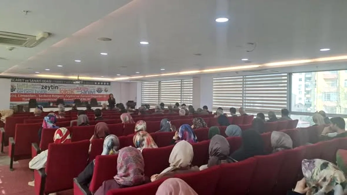 Bursa'da Kadına Yönelik Şiddetle Mücadelede Eğitim Seferberliği Bursa'da Kadına Yönelik Şiddetle Mücadelede Eğitim Seferberliği