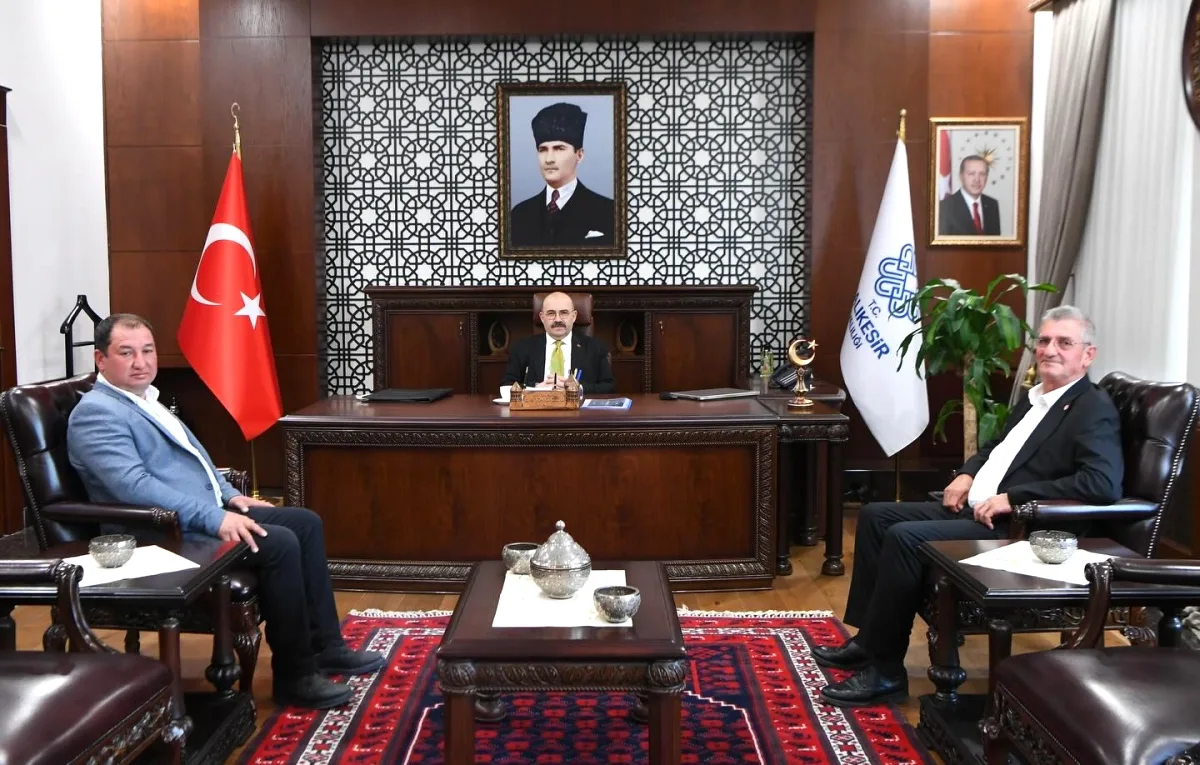 Erdek'ten Balıkesir Valiliği'ne Ziyaret Erdek'ten Balıkesir Valiliği'ne Ziyaret