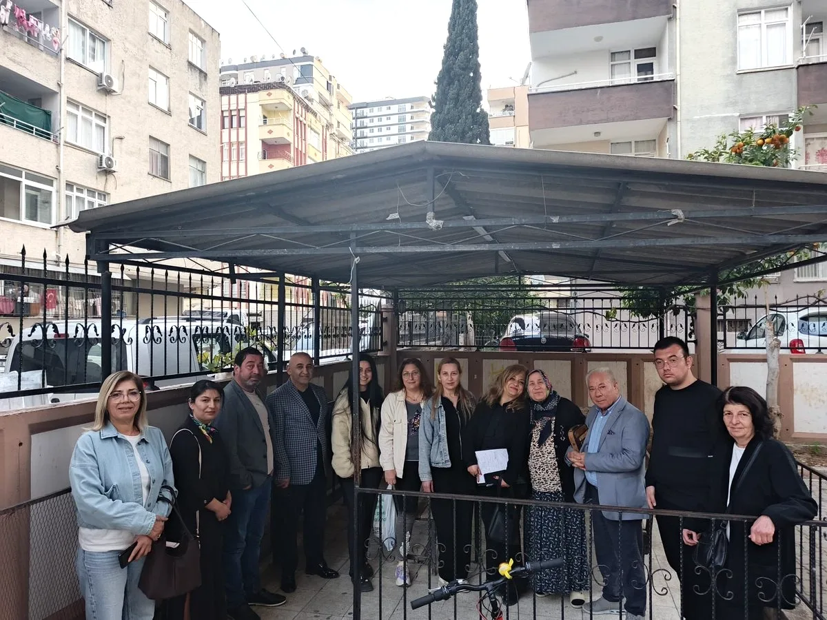 AK Parti Çukurova Toros Mahallesi'nde Hemşehrileriyle Buluştu AK Parti Çukurova Toros Mahallesi'nde Hemşehrileriyle Buluştu