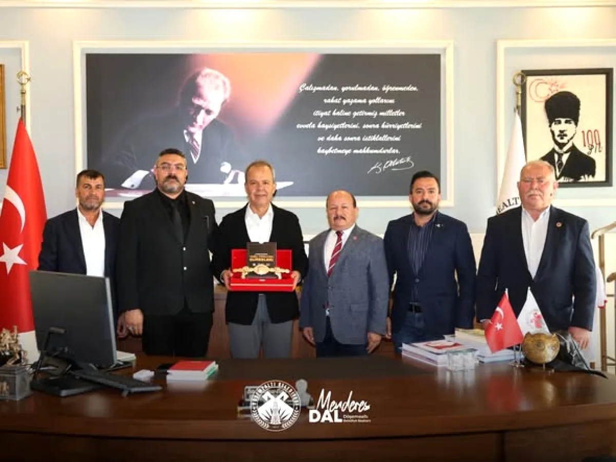 Döşemealtı'nda Güreş Rüzgarı: Kepez Heyetinden Başkan Dal'a Davet Döşemealtı'nda Güreş Rüzgarı: Kepez Heyetinden Başkan Dal'a Davet