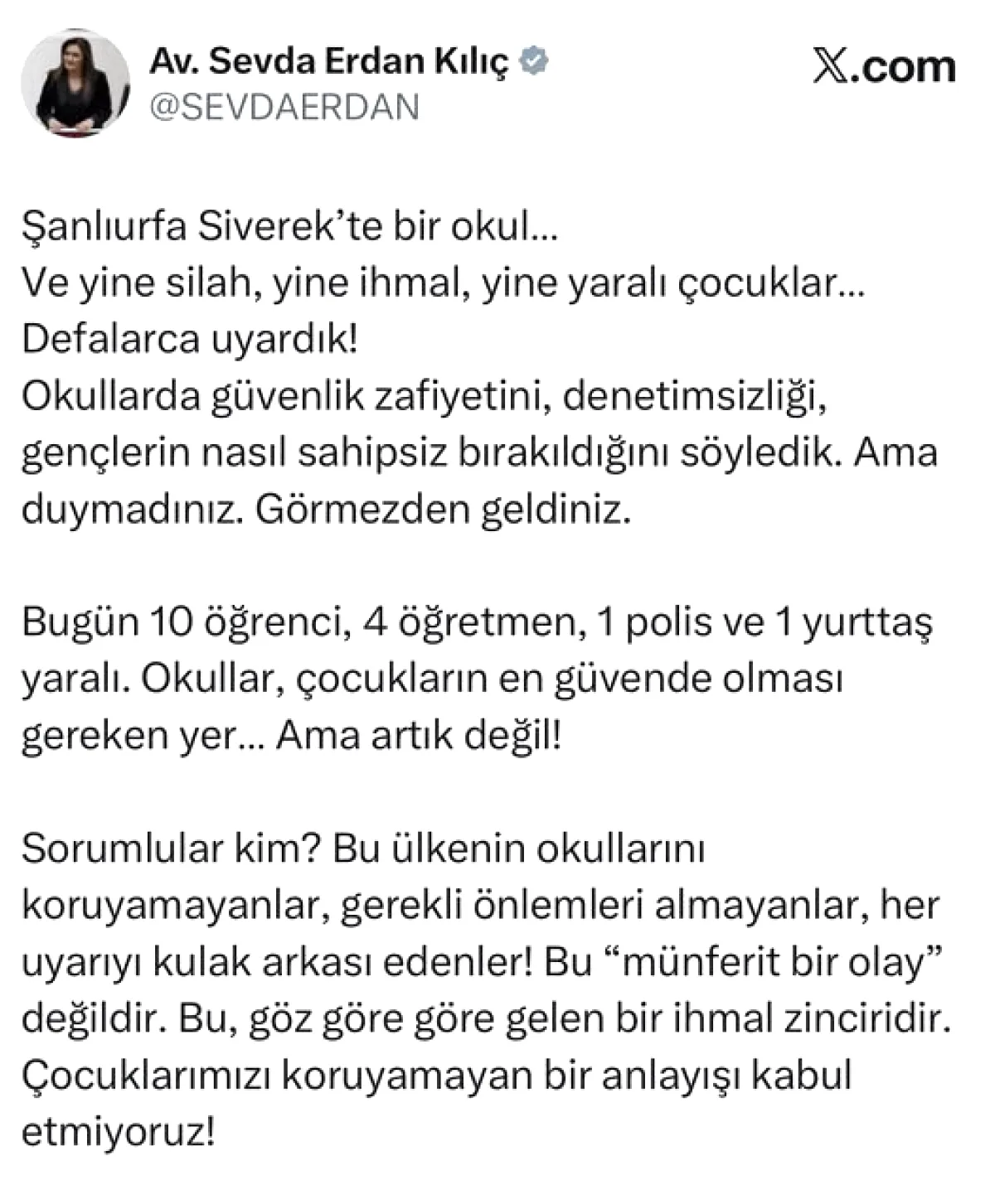 Şanlıurfa Siverek'te Okulda Silahlı Saldırı: 10 Öğrenci ve 4 Öğretmen Yaralı Şanlıurfa Siverek'te Okulda Silahlı Saldırı: 10 Öğrenci ve 4 Öğretmen Yaralı