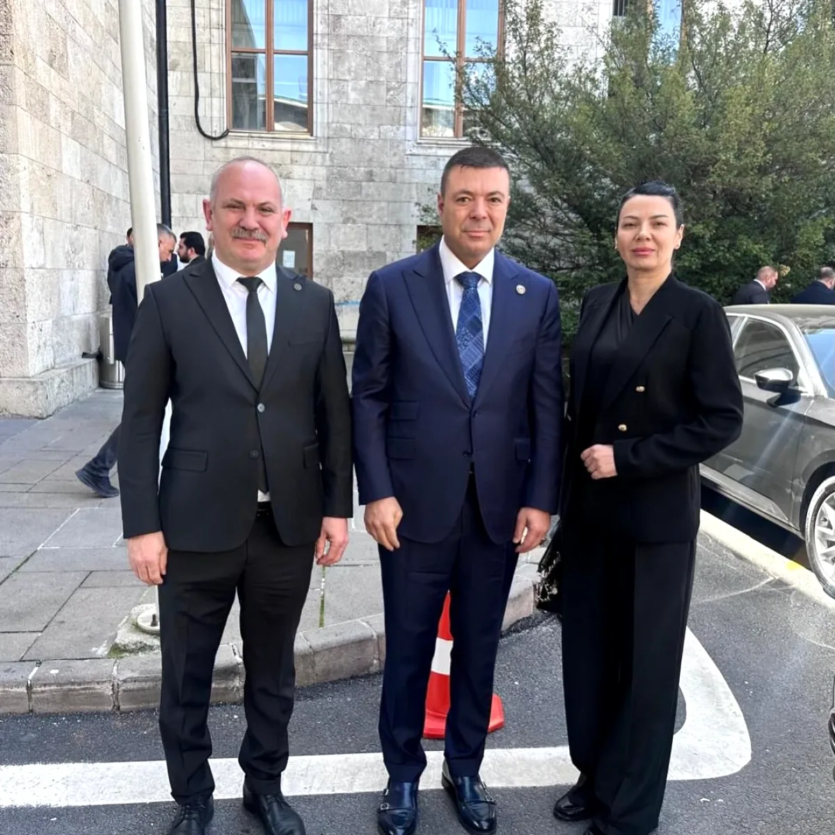 Polatlı MHP'den Özgür Bayraktar'a tebrik ziyareti Polatlı MHP'den Özgür Bayraktar'a tebrik ziyareti