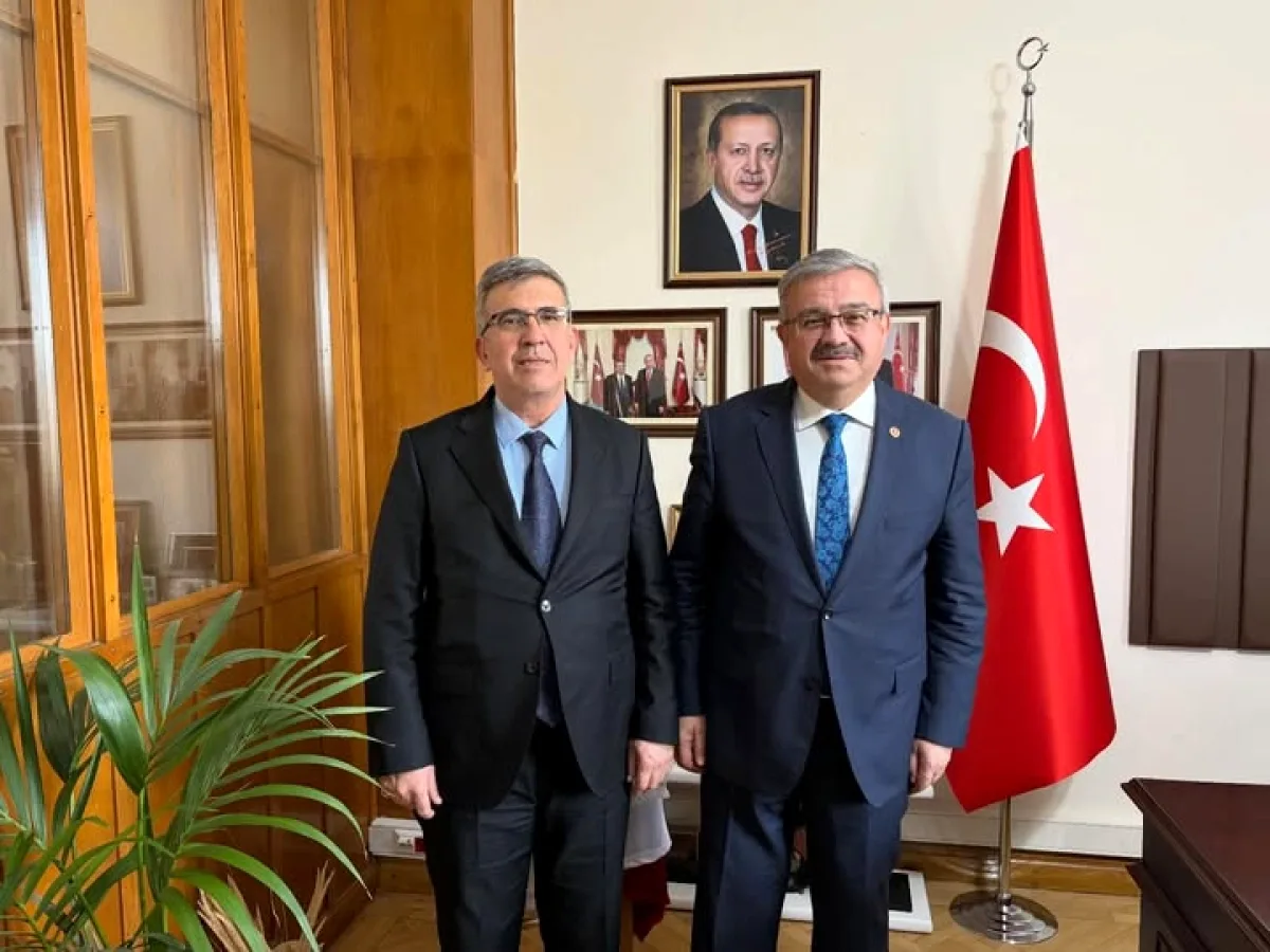 İbrahim Yurdunuseven, Eskişehir Defterdarı'nı TBMM'de Ağırladı İbrahim Yurdunuseven, Eskişehir Defterdarı'nı TBMM'de Ağırladı