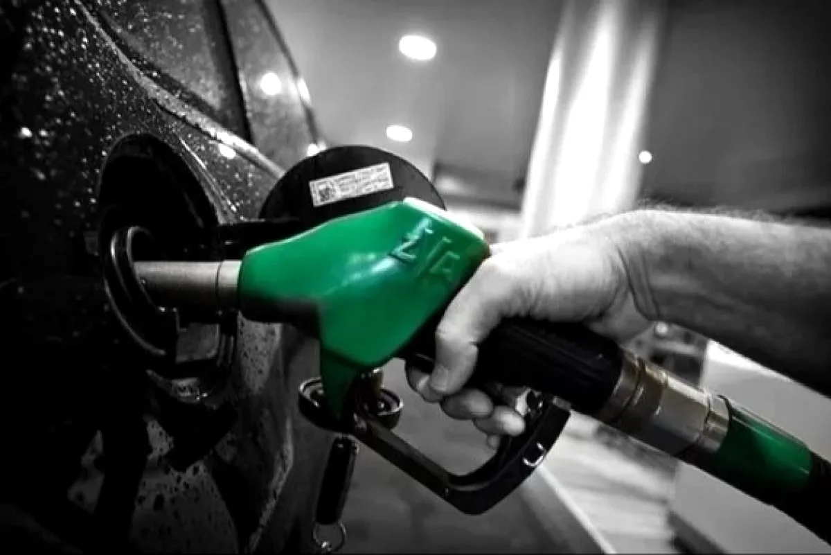 Motorine Dev İndirim: Akaryakıtta Litre Başına 4,35 TL Düşüş Motorine Dev İndirim: Akaryakıtta Litre Başına 4,35 TL Düşüş
