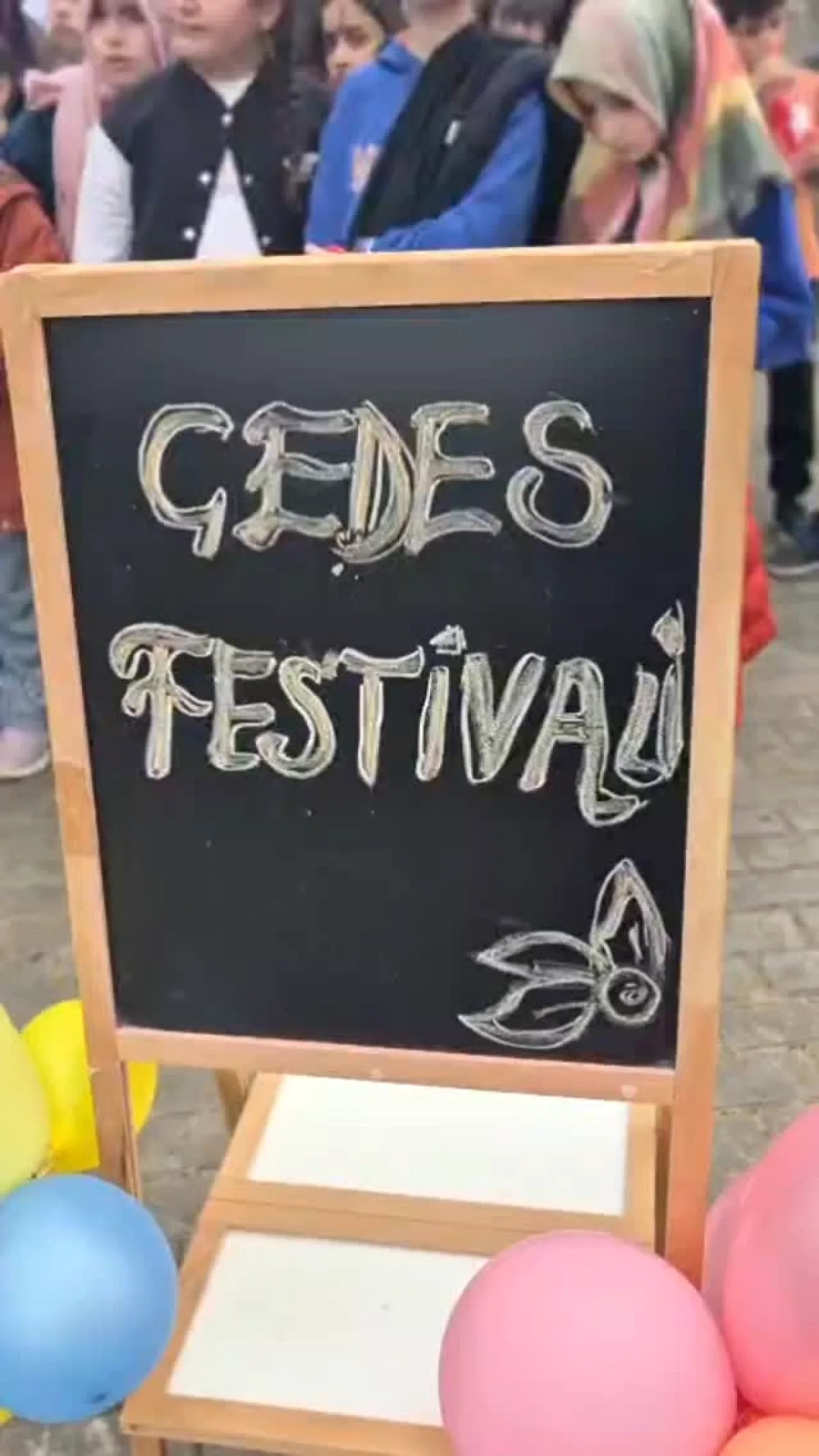 Başiskele'de Çocuklar Cami Festivalinde Buluştu Başiskele'de Çocuklar Cami Festivalinde Buluştu