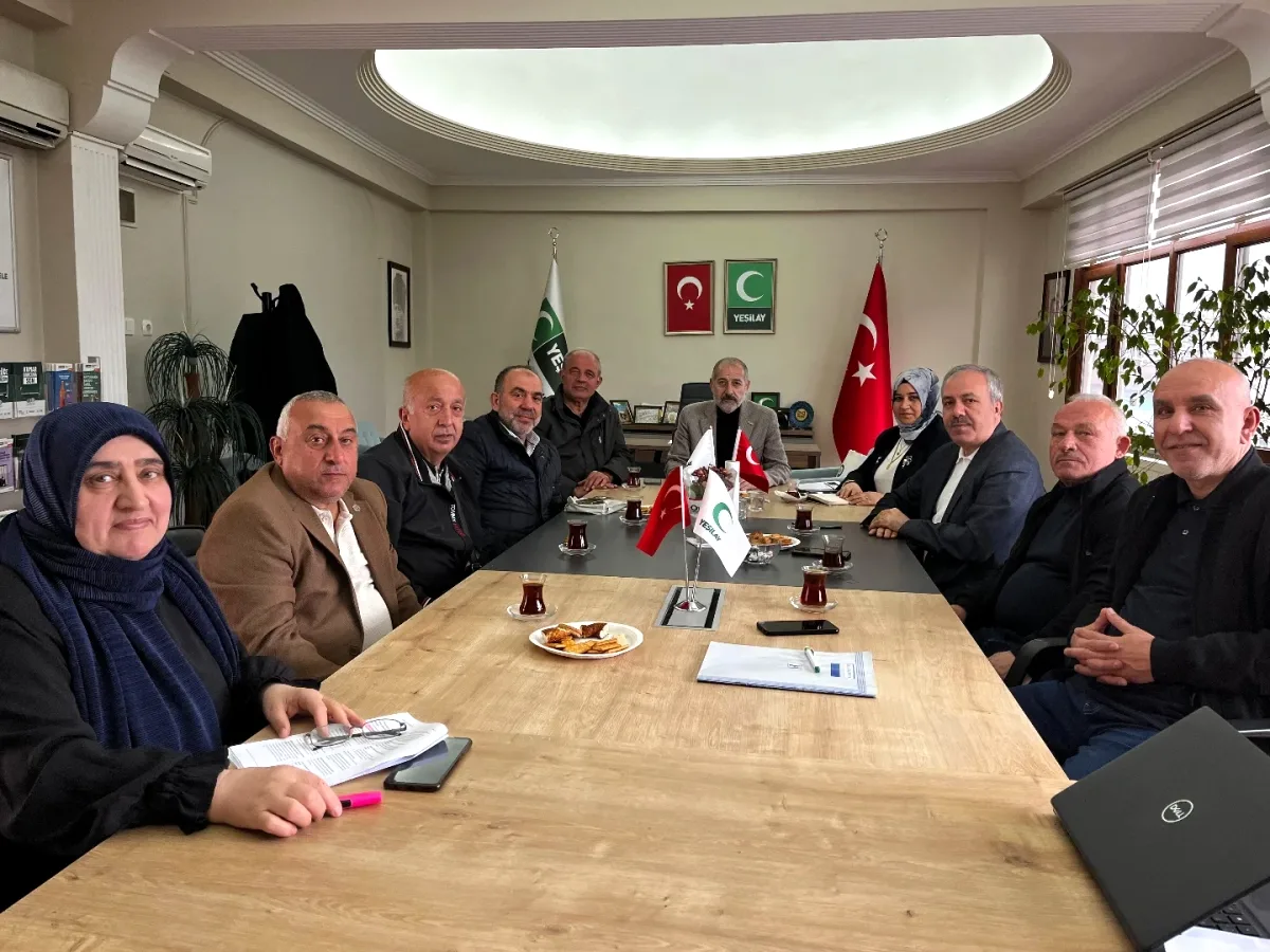 Yeşilay Güngören'de Yol Haritası Belirlendi Yeşilay Güngören'de Yol Haritası Belirlendi