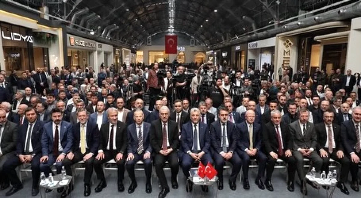 Karacabey Ticaret Borsası Başkanı İnegöl'de Mobilya Fuarı Açılışında Karacabey Ticaret Borsası Başkanı İnegöl'de Mobilya Fuarı Açılışında