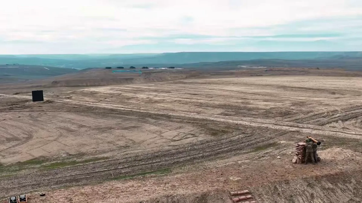 Mehmetçik, ROKETSAN'ın Yerli Tanksavar Füzesi KARAOK ile Hedefleri Vurdu Mehmetçik, ROKETSAN'ın Yerli Tanksavar Füzesi KARAOK ile Hedefleri Vurdu