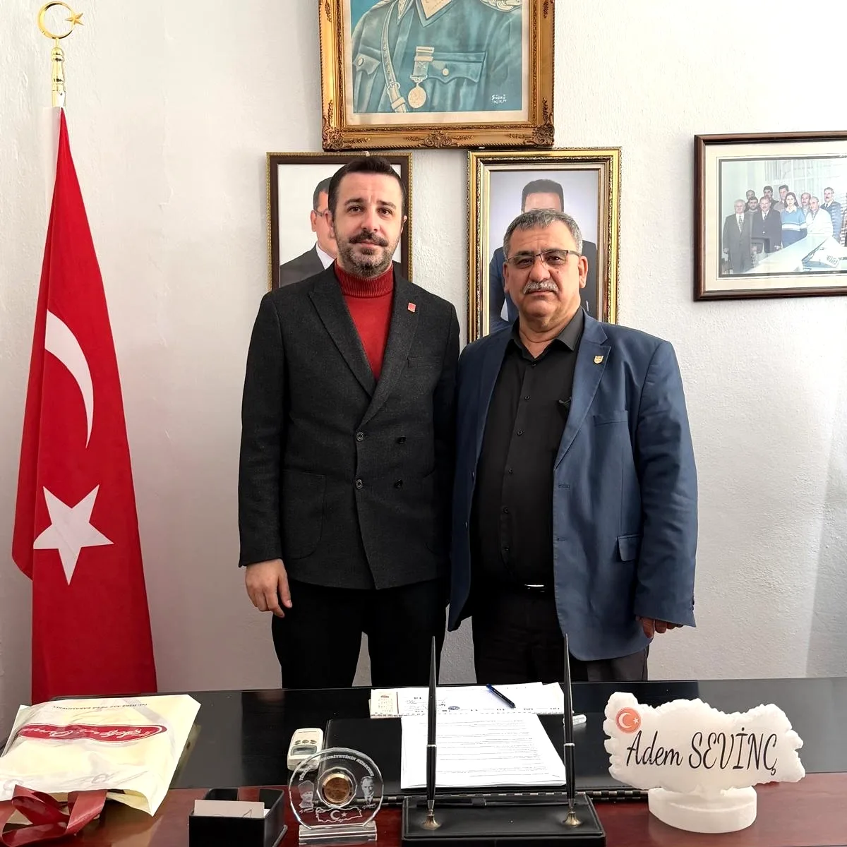 CHP Karamürsel, Şoförler Esnaf Odası'nın Yeni Yönetimini Ziyaret Etti CHP Karamürsel, Şoförler Esnaf Odası'nın Yeni Yönetimini Ziyaret Etti