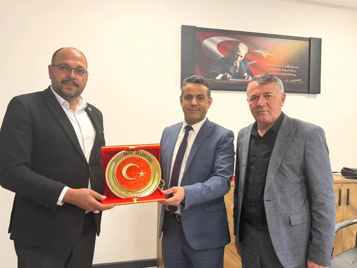OEDAŞ İl Müdürü'ne Hayırlı Olsun Ziyareti OEDAŞ İl Müdürü'ne Hayırlı Olsun Ziyareti