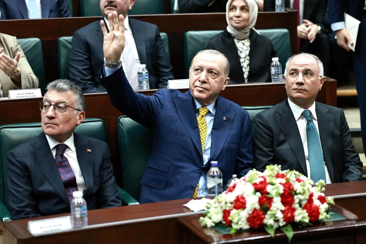 AK Parti TBMM'de Haftalık Grup Toplantısını Erdoğan'la Yaptı AK Parti TBMM'de Haftalık Grup Toplantısını Erdoğan'la Yaptı