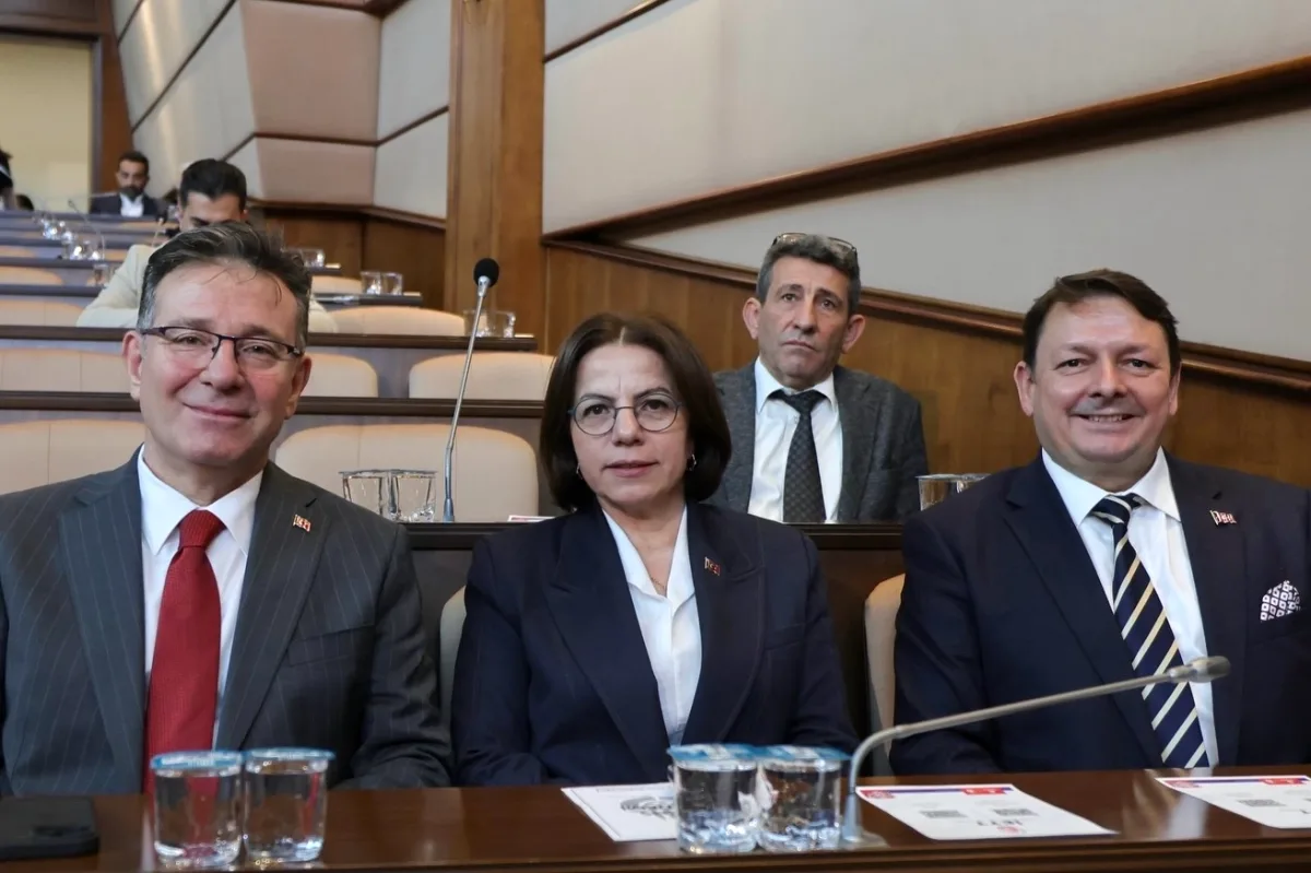 İBB Meclisi'nde 2025 Denetim Raporu Görüşüldü: Köymen'den Şeffaflık Taahhüdü İBB Meclisi'nde 2025 Denetim Raporu Görüşüldü: Köymen'den Şeffaflık Taahhüdü