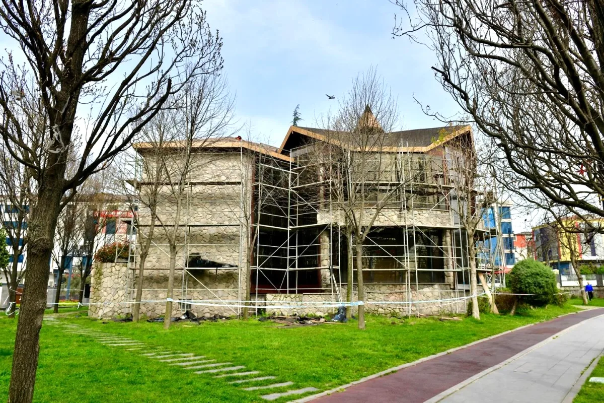 Esenyurt'ta Yeni Sanat Merkezi: Eski Bina Sanatseverlerle Buluşacak Esenyurt'ta Yeni Sanat Merkezi: Eski Bina Sanatseverlerle Buluşacak