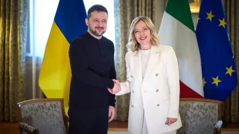 Meloni ve Zelenskiy Roma'da Görüştü: Drone Anlaşması ve Destek Paketi