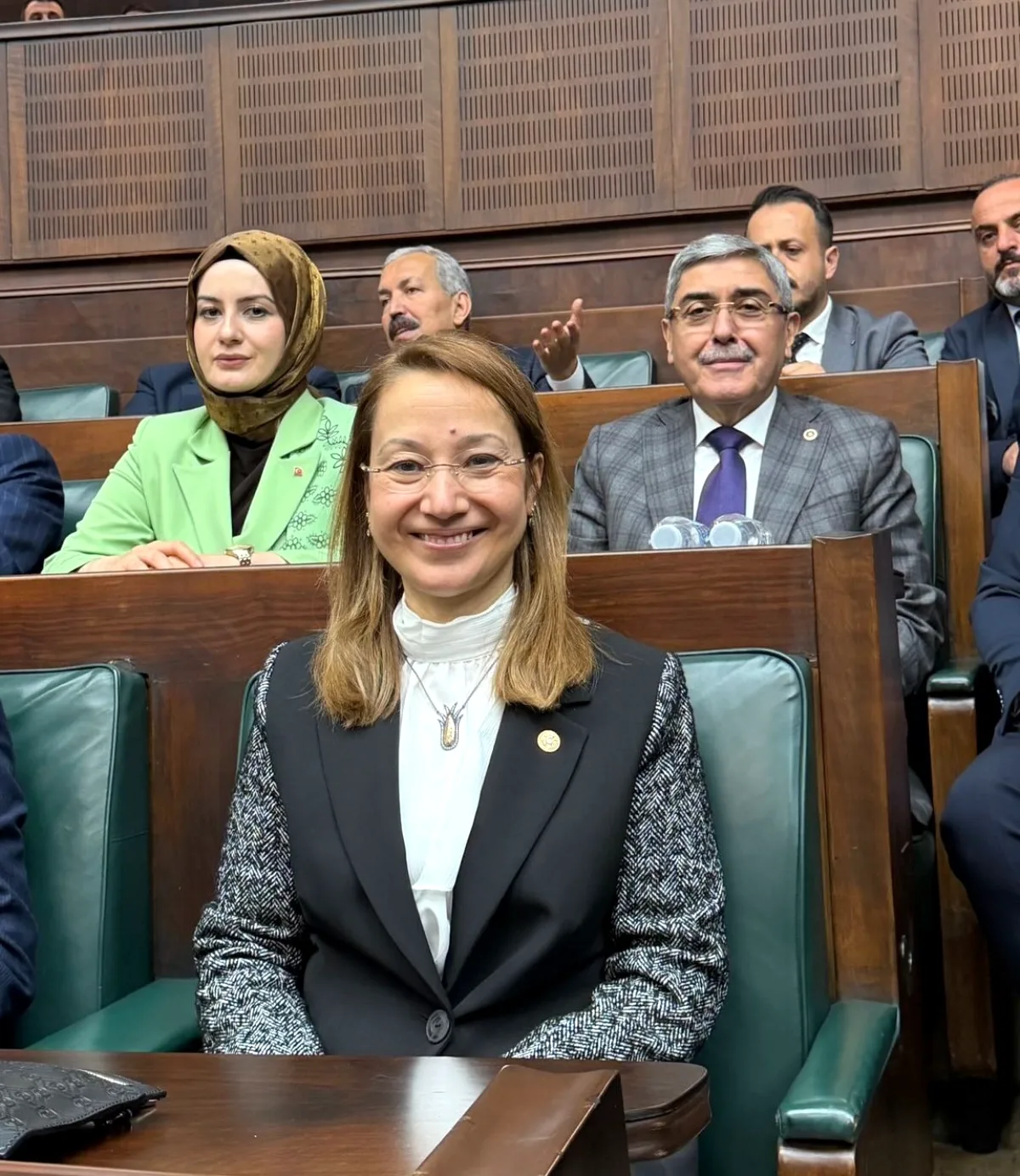 Erdoğan'dan AK Parti Grubunda İsrail Eleştirisi ve Enerji Vurgusu Erdoğan'dan AK Parti Grubunda İsrail Eleştirisi ve Enerji Vurgusu