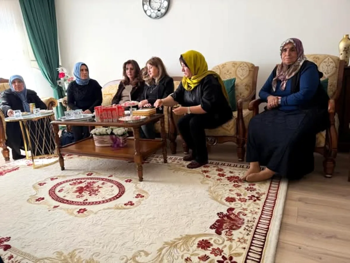 CHP'li Özer Hacılar'da: 'Emeklinin Emekçinin Ürettiği AKP Tüketti' CHP'li Özer Hacılar'da: 'Emeklinin Emekçinin Ürettiği AKP Tüketti'
