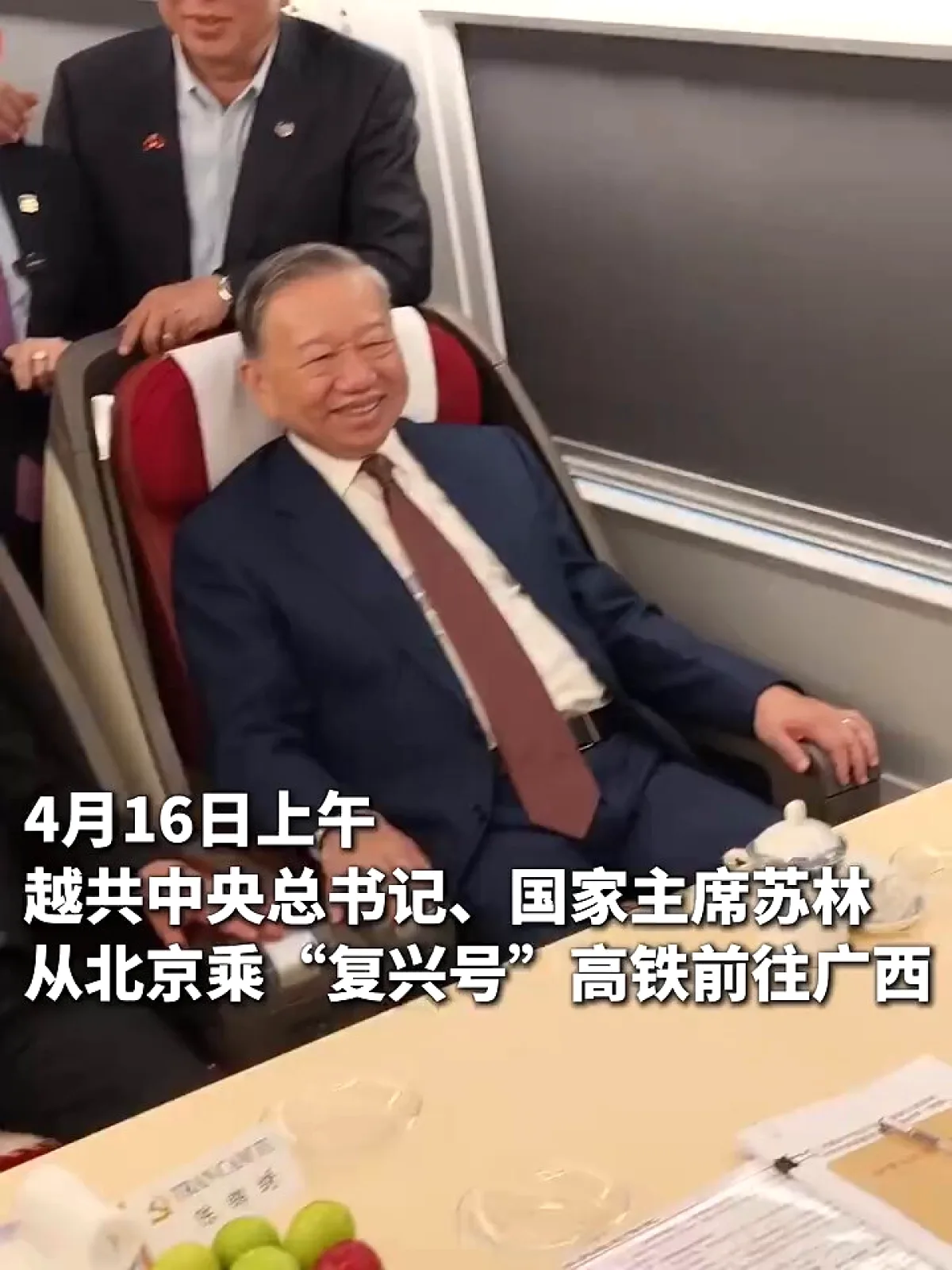 Vietnam Lideri To Lam, Çin Ziyaretinde Yüksek Hızlı Trenle Guangxi'ye Hareket Etti Vietnam Lideri To Lam, Çin Ziyaretinde Yüksek Hızlı Trenle Guangxi'ye Hareket Etti