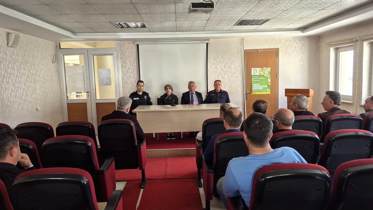 Aladağ'da Okul Güvenliği İçin Kritik Toplantı Aladağ'da Okul Güvenliği İçin Kritik Toplantı