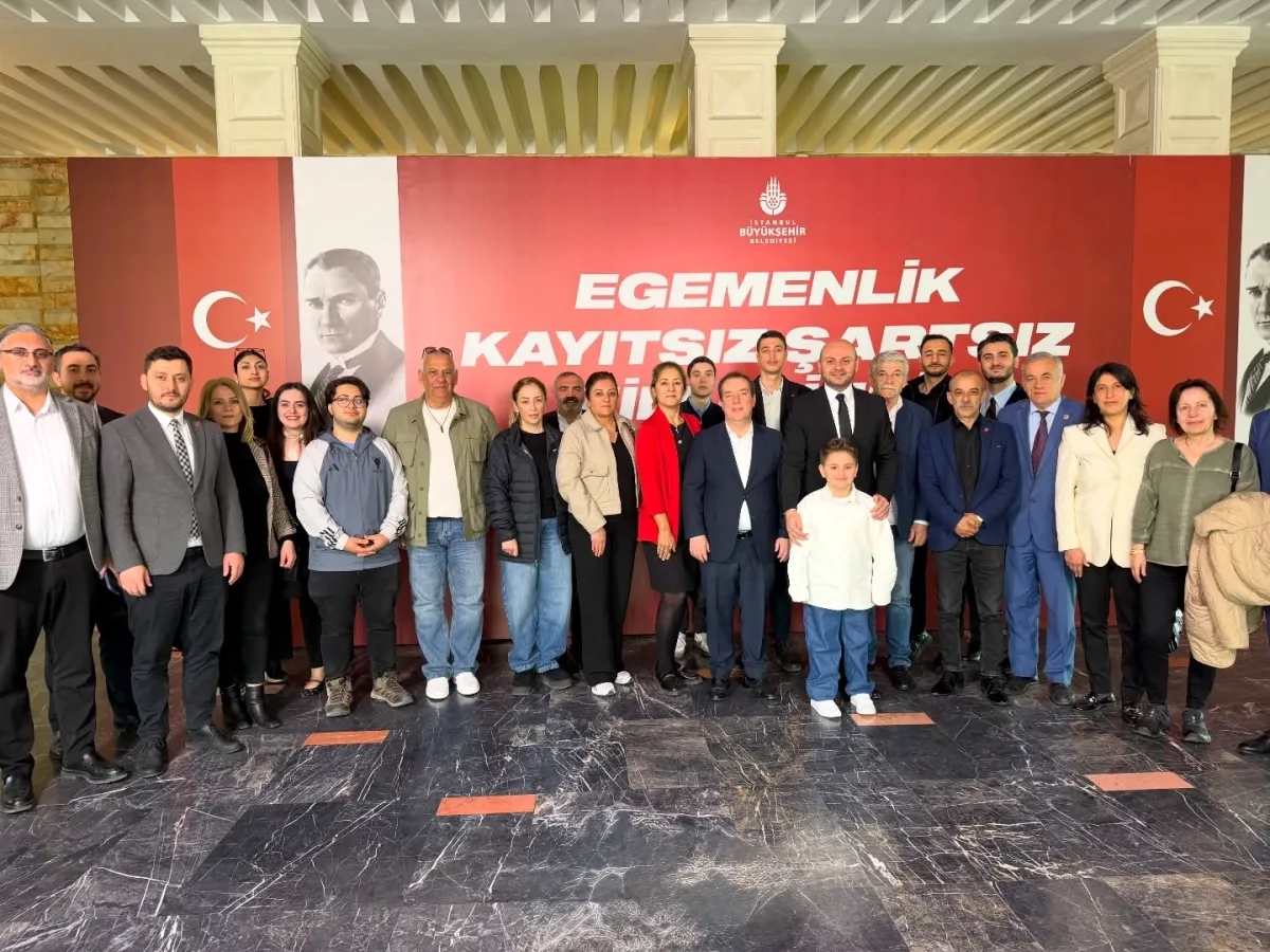 CHP Bahçelievler İlçe Örgütü, Genç Siyasetçi Gencay Özcan'ı Ziyaret Etti CHP Bahçelievler İlçe Örgütü, Genç Siyasetçi Gencay Özcan'ı Ziyaret Etti