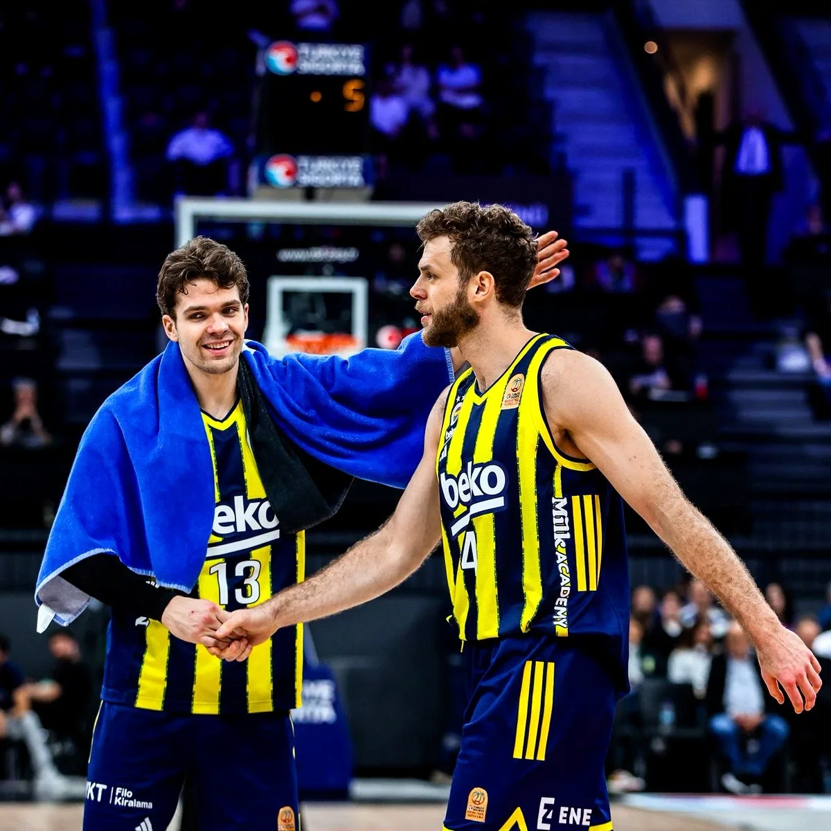 Fenerbahçe Beko, EuroLeague'de ASVEL'i Deplasmanda Devirdi: 81-76 Fenerbahçe Beko, EuroLeague'de ASVEL'i Deplasmanda Devirdi: 81-76