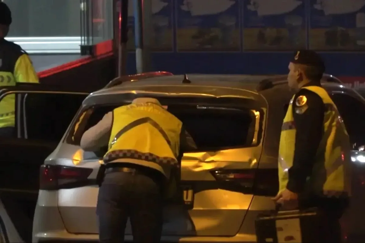 Tavşanlı'da Silahlı Çatışma: 6 Kişi Yaralandı, Çok Sayıda Gözaltı Tavşanlı'da Silahlı Çatışma: 6 Kişi Yaralandı, Çok Sayıda Gözaltı