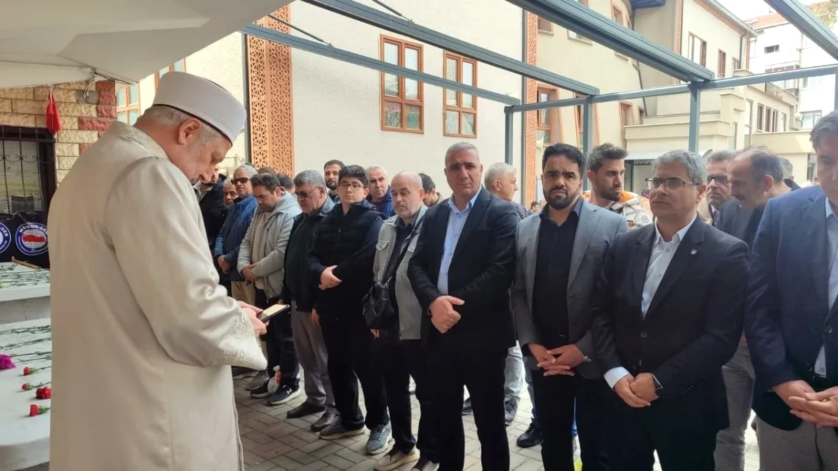 Eğitim Bir Sen'den Okullardaki Şiddete Karşı 6 Maddeli Acil Eylem Planı Eğitim Bir Sen'den Okullardaki Şiddete Karşı 6 Maddeli Acil Eylem Planı