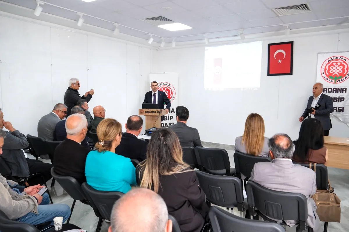 CHP'li Tanburoğlu Adana Tabip Odası Genel Kurulu'na Katıldı CHP'li Tanburoğlu Adana Tabip Odası Genel Kurulu'na Katıldı