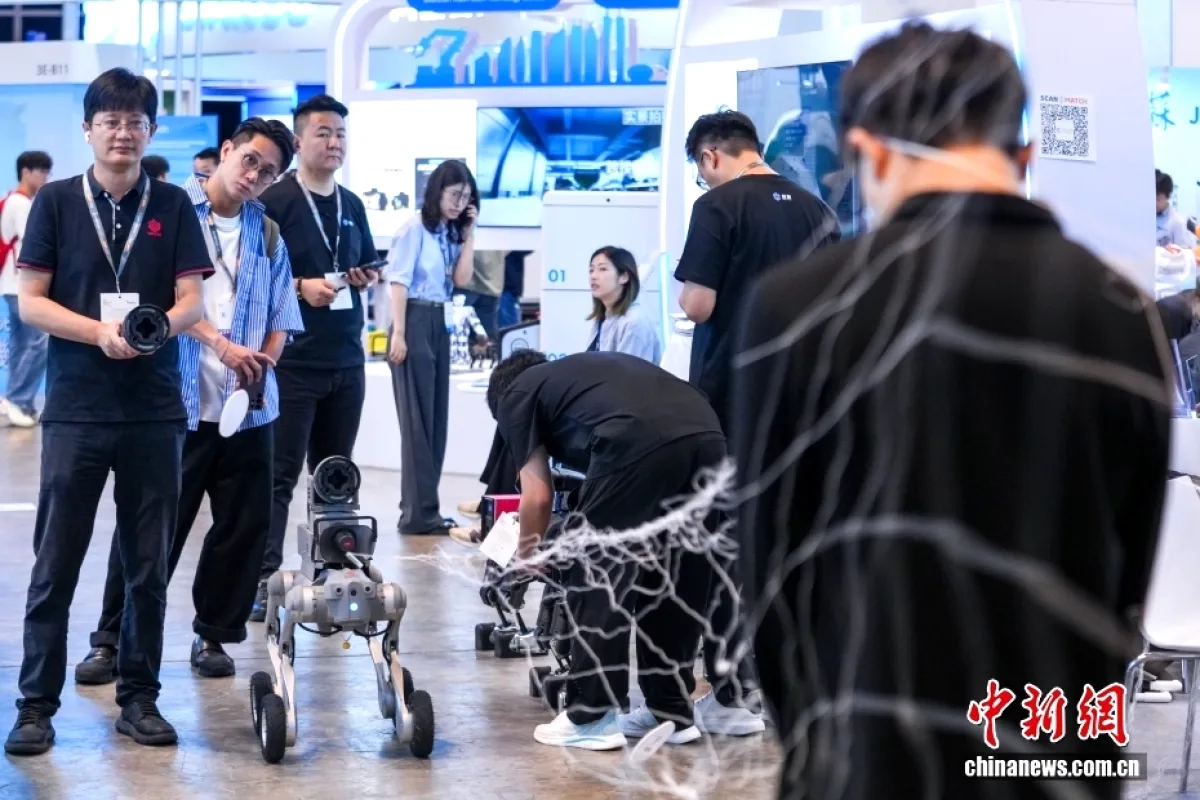 Hainan FTP'de Tüketici Ürünleri Fuarı Rekor Kırdı: Uluslararası Katılım Tarihe Geçti Hainan FTP'de Tüketici Ürünleri Fuarı Rekor Kırdı: Uluslararası Katılım Tarihe Geçti