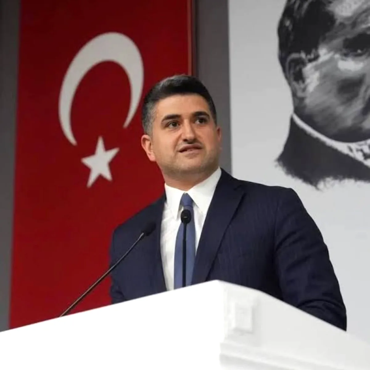 Ataşehir Belediye Başkanı Adıgüzel'e Operasyon: CHP'den Sert Tepki Ataşehir Belediye Başkanı Adıgüzel'e Operasyon: CHP'den Sert Tepki