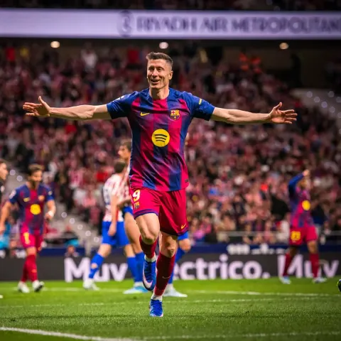 Juventus ve Milan, Barcelona'daki Yıldız Lewandowski için Kulis Yapıyor