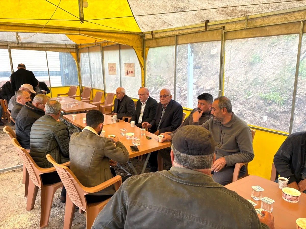 Milletvekili Meriç, Sakçagözü'nde Taziye Ziyaretinde Bulundu Milletvekili Meriç, Sakçagözü'nde Taziye Ziyaretinde Bulundu
