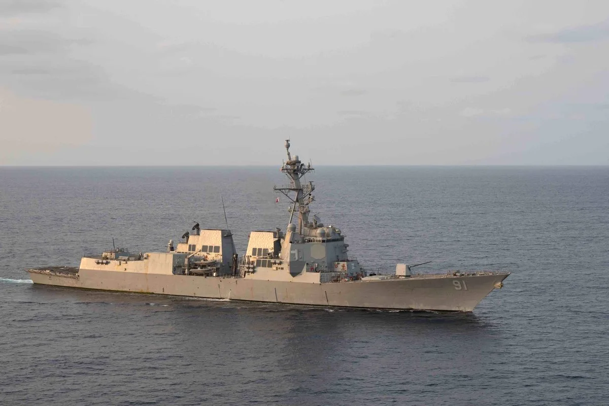 USS Pinckney, İran'a Yönelik Deniz Ablukasında Kritik Rol Üstleniyor USS Pinckney, İran'a Yönelik Deniz Ablukasında Kritik Rol Üstleniyor