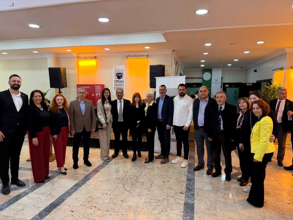 CHP İl Başkanı, ADD'nin Yeni Yönetimini Kahvaltıda Tebrik Etti CHP İl Başkanı, ADD'nin Yeni Yönetimini Kahvaltıda Tebrik Etti