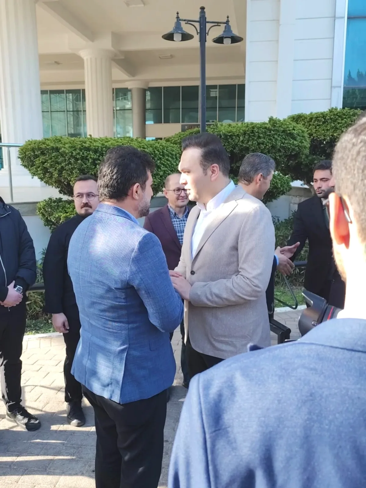 Muratpaşa İlçe Gençlik Kolları Başkanı'nın Nikahına AK Parti'den Tam Kadro Katılım Muratpaşa İlçe Gençlik Kolları Başkanı'nın Nikahına AK Parti'den Tam Kadro Katılım