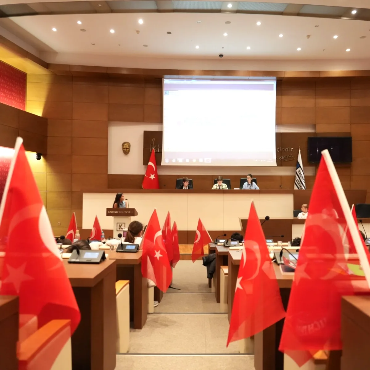 Kadıköy Çocuk Meclisi 23 Nisan Özel Oturumuyla Toplandı Kadıköy Çocuk Meclisi 23 Nisan Özel Oturumuyla Toplandı