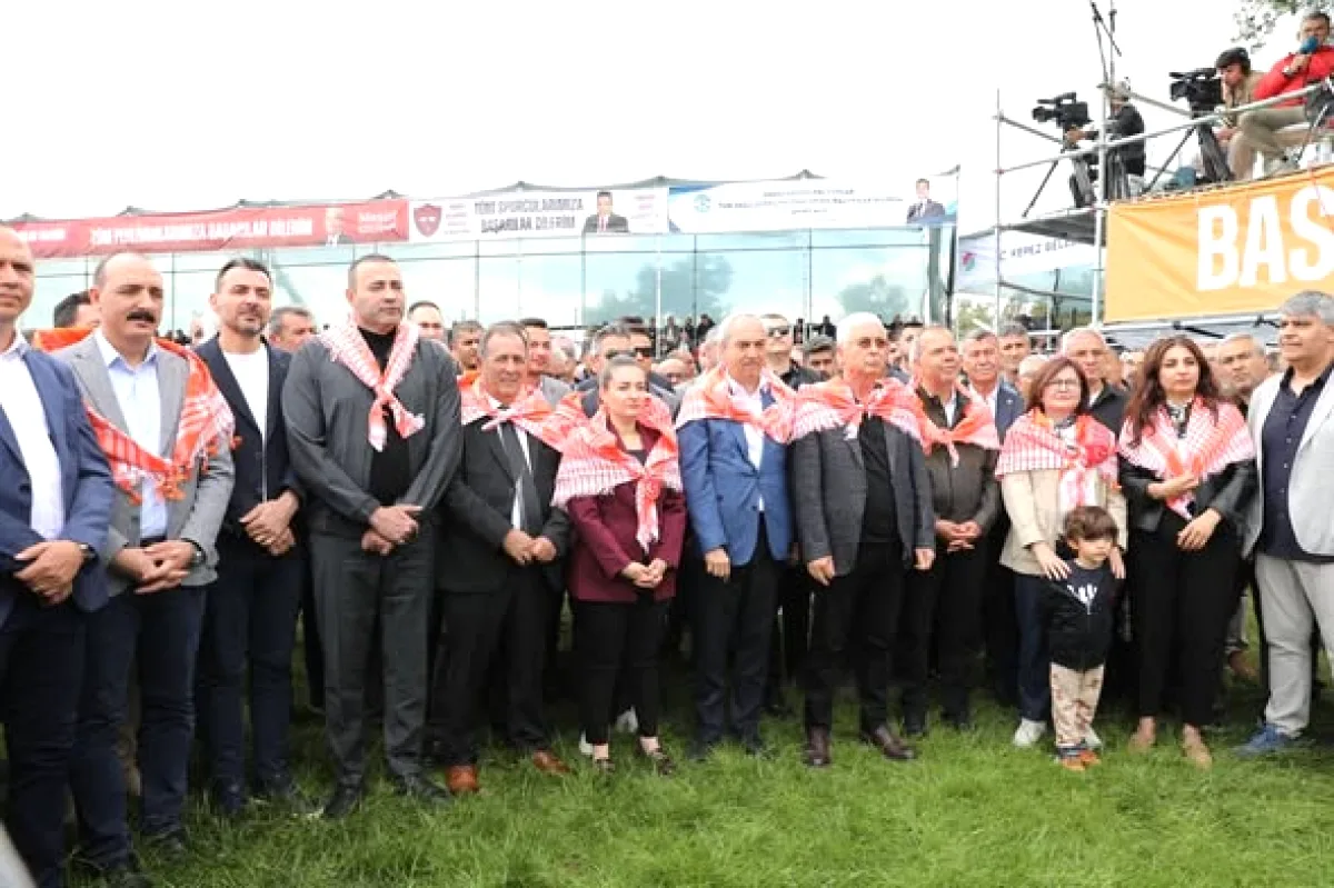 Kepez'de 10. Yağlı Pehlivan Güreşleri Coşkusu Kepez'de 10. Yağlı Pehlivan Güreşleri Coşkusu