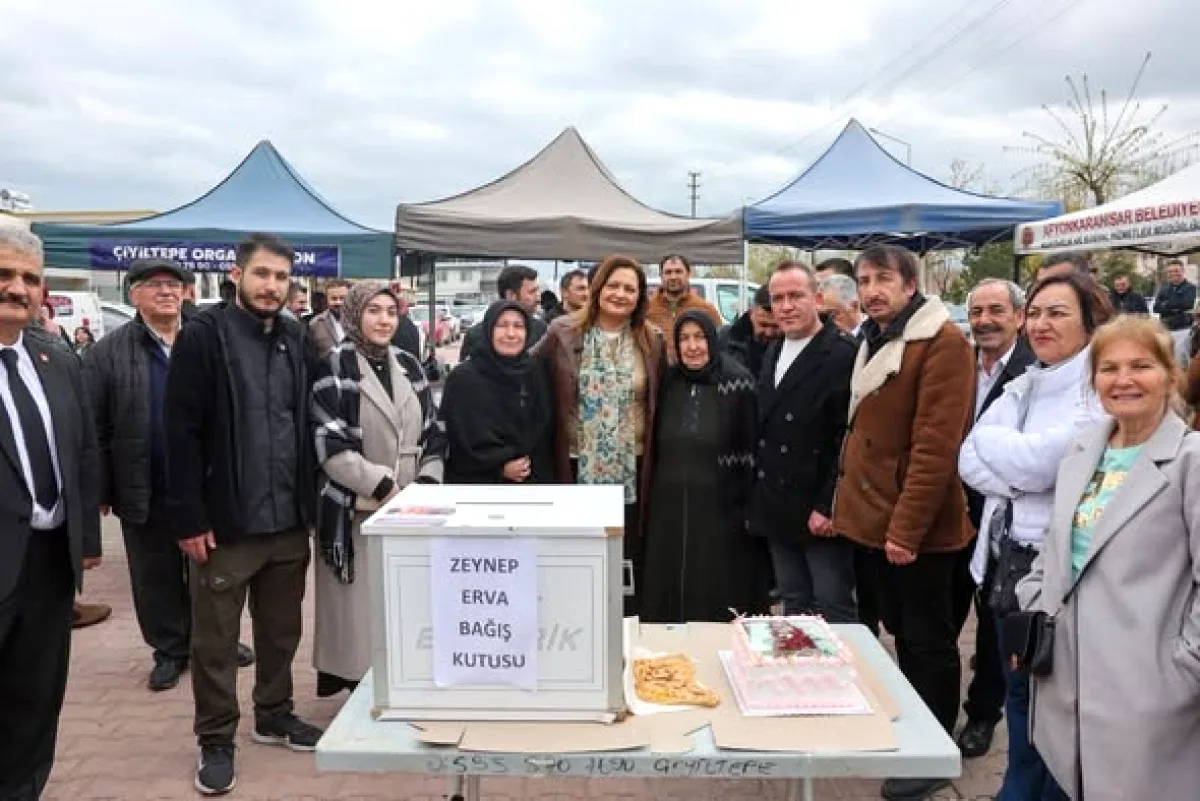 Afyonkarahisar'da Minik Zeynep Erva İçin Dayanışma Kermesi Afyonkarahisar'da Minik Zeynep Erva İçin Dayanışma Kermesi