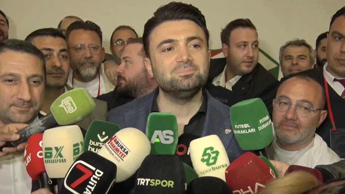 Bursaspor 2. Lig'de Şampiyonluğunu İlan Etti Bursaspor 2. Lig'de Şampiyonluğunu İlan Etti