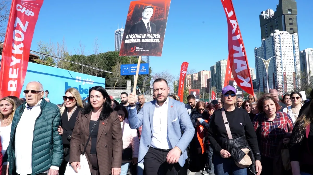 CHP Kartal Kadın Kolları'ndan Yürüyüş: "Adıgüzel'in Yanındayız" CHP Kartal Kadın Kolları'ndan Yürüyüş: "Adıgüzel'in Yanındayız"