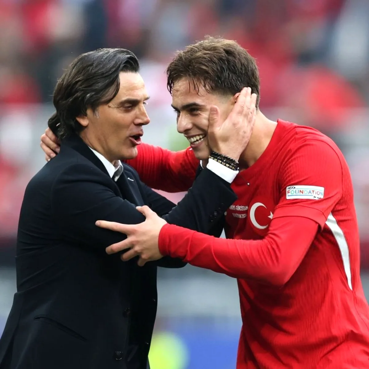 Montella'dan Kenan Yıldız Yorumu: "Gelişmeye Mahkum Bir Yetenek" Montella'dan Kenan Yıldız Yorumu: "Gelişmeye Mahkum Bir Yetenek"