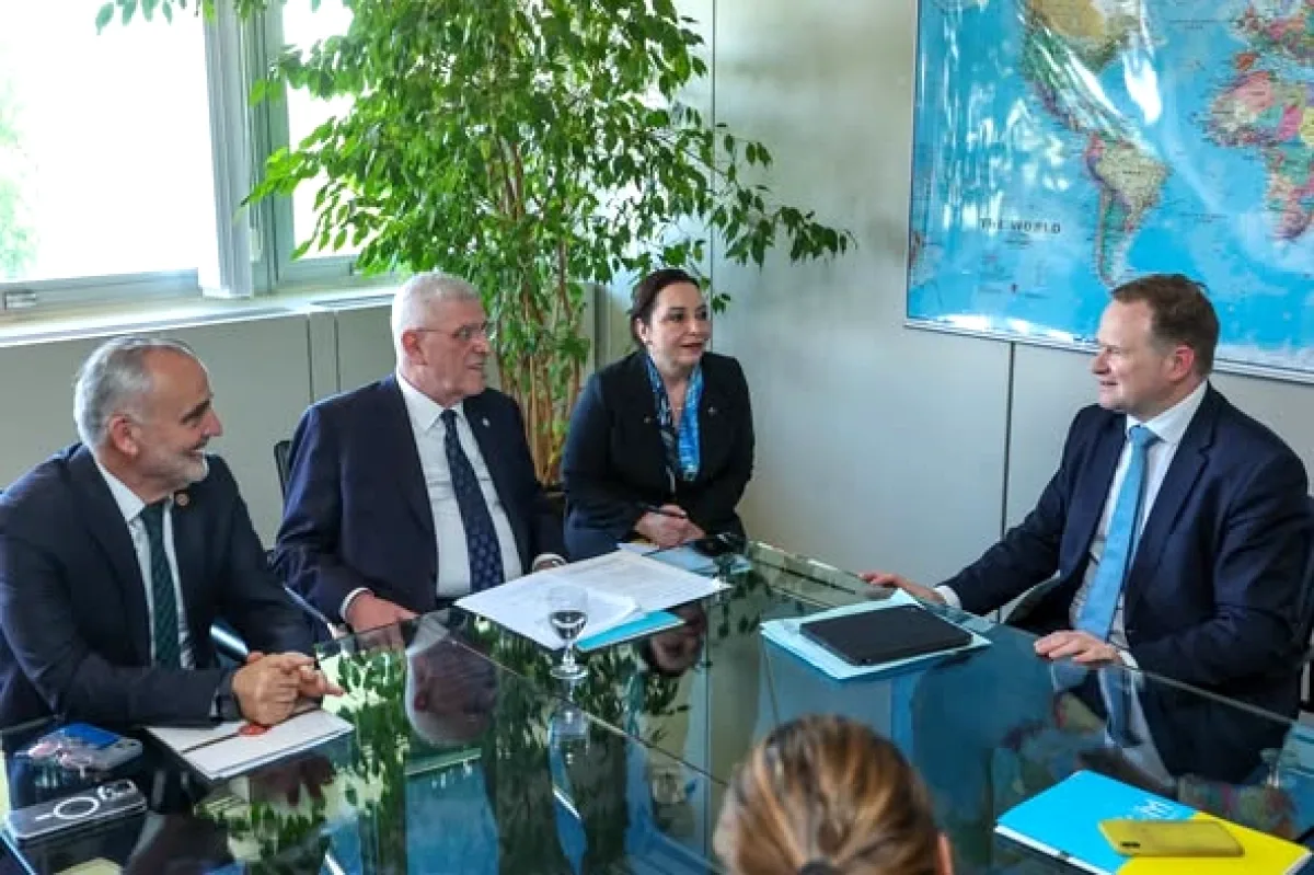 İYİ Parti Genel Başkanı Dervişoğlu, Avrupa Konseyi'nde Schwabe ile Görüştü İYİ Parti Genel Başkanı Dervişoğlu, Avrupa Konseyi'nde Schwabe ile Görüştü