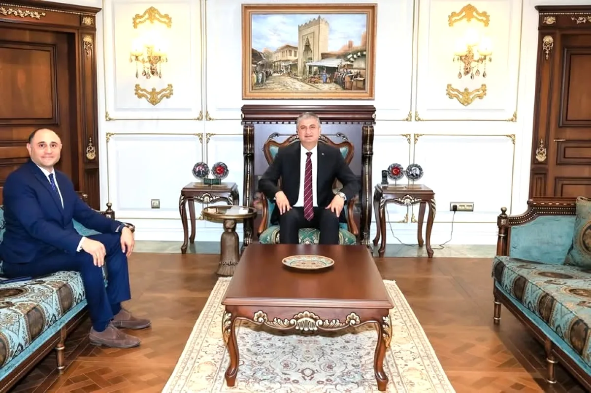 Adana Valisi Mustafa Yavuz'dan İş Dünyasına Nezaket Ziyareti Adana Valisi Mustafa Yavuz'dan İş Dünyasına Nezaket Ziyareti