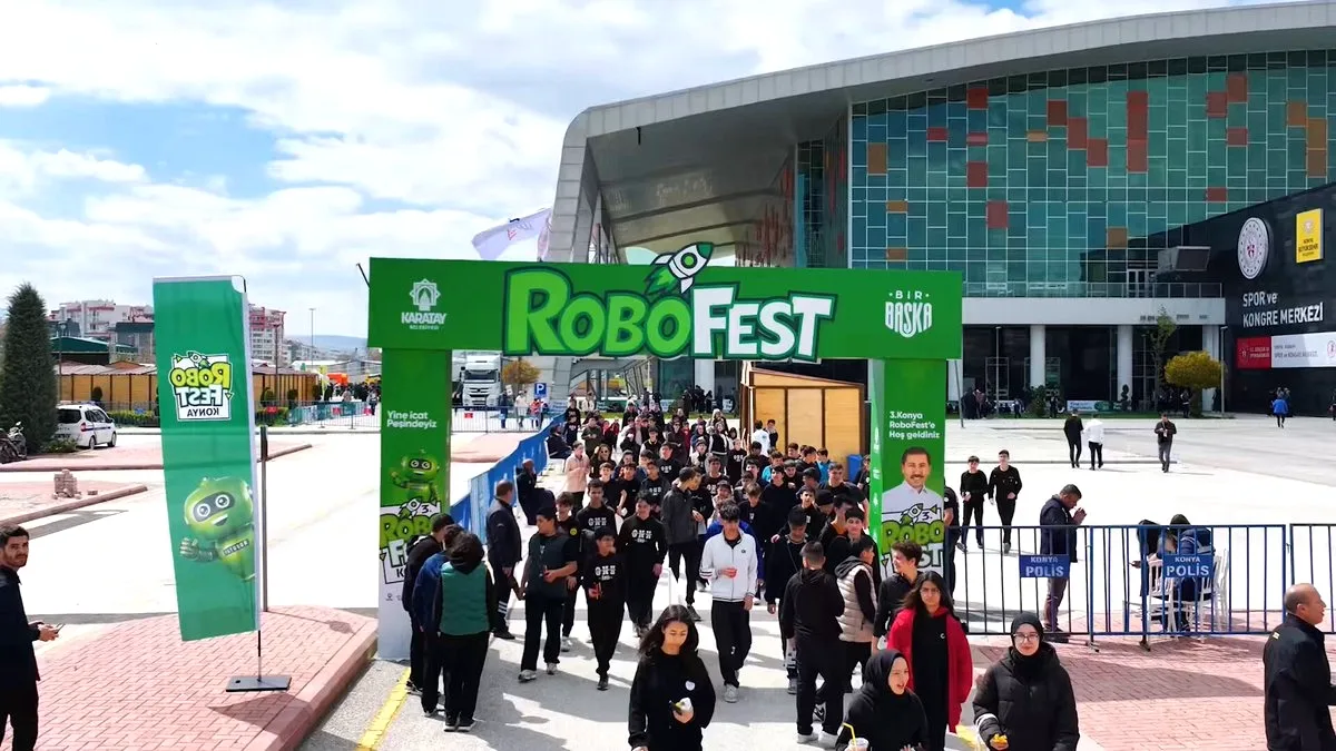 ROBOFEST Konya'da İcat Peşindeki Binlerce Öğrenci Yarıştı ROBOFEST Konya'da İcat Peşindeki Binlerce Öğrenci Yarıştı