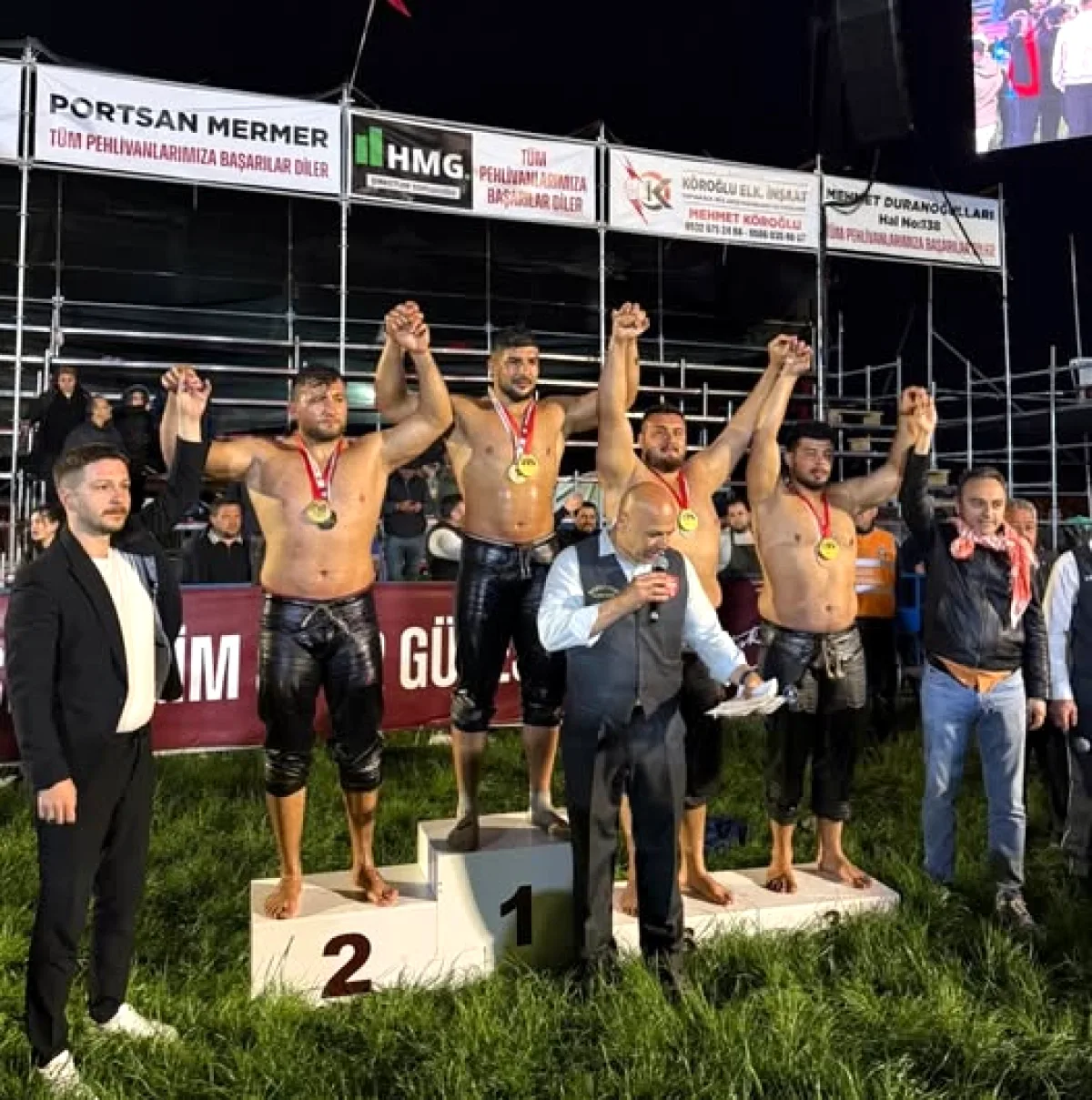 Kemer'in Güreşçisi Berke Kaya, Kepez'de Kürsüye Çıktı Kemer'in Güreşçisi Berke Kaya, Kepez'de Kürsüye Çıktı