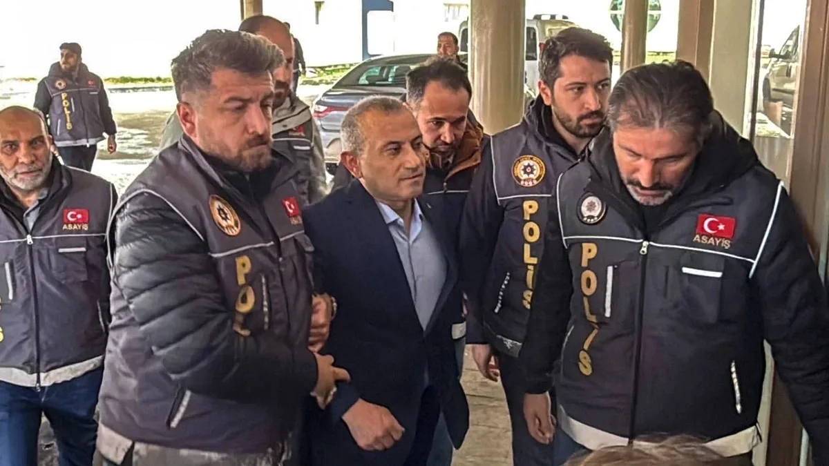 Eski Tunceli Valisi Sonel Tutuklama Talebiyle Mahkemede Eski Tunceli Valisi Sonel Tutuklama Talebiyle Mahkemede