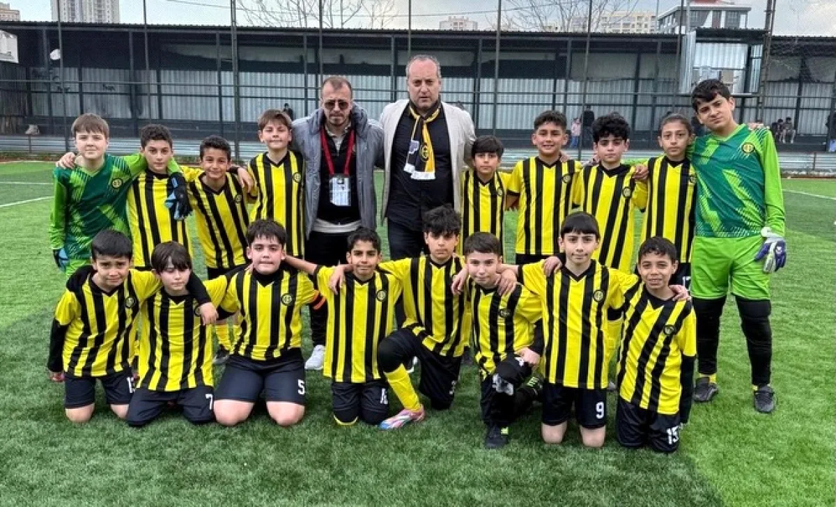 Avcılar Spor U13 ve A Takımı Farklı Galibiyetler Aldı Avcılar Spor U13 ve A Takımı Farklı Galibiyetler Aldı